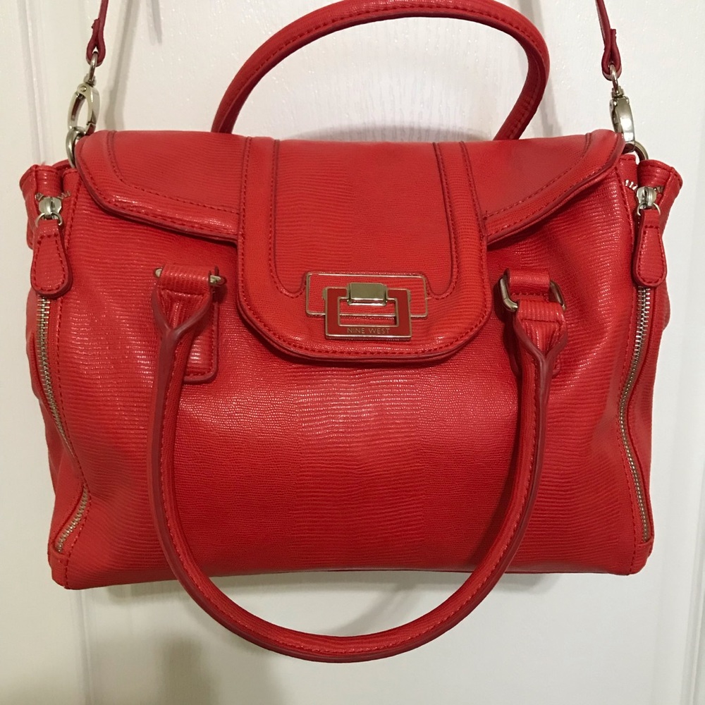 Red Nine West Shoulderbag/Handbag with Strap